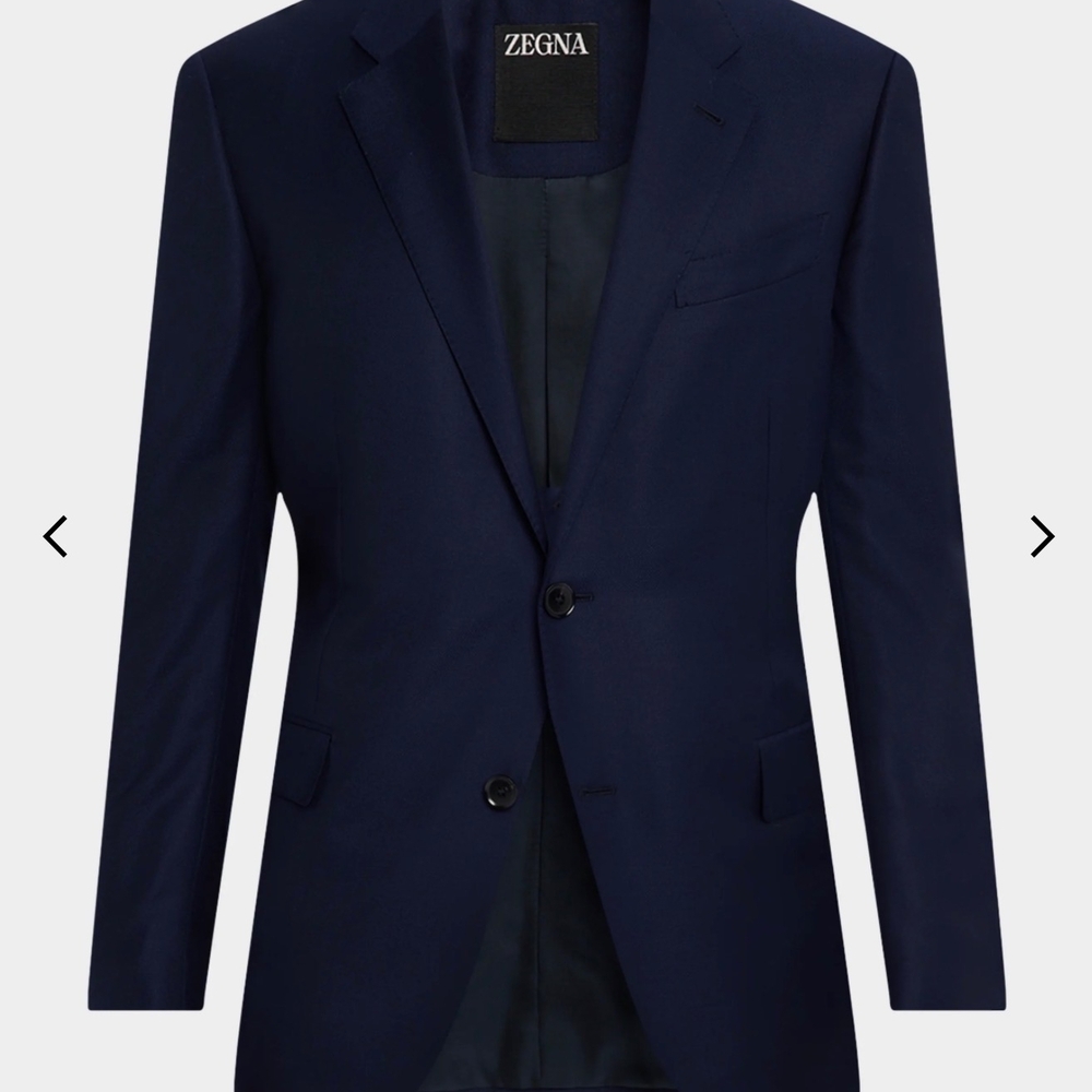 Classic Navy Men's Blazer - Picture 5 of 8